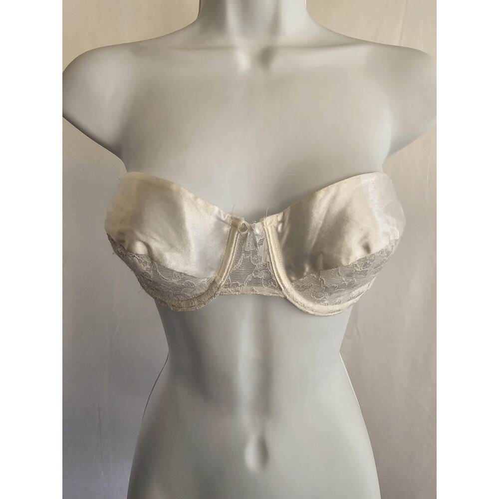 Vassarette Bra Women's White Strapless Style 74-140 Size 36C